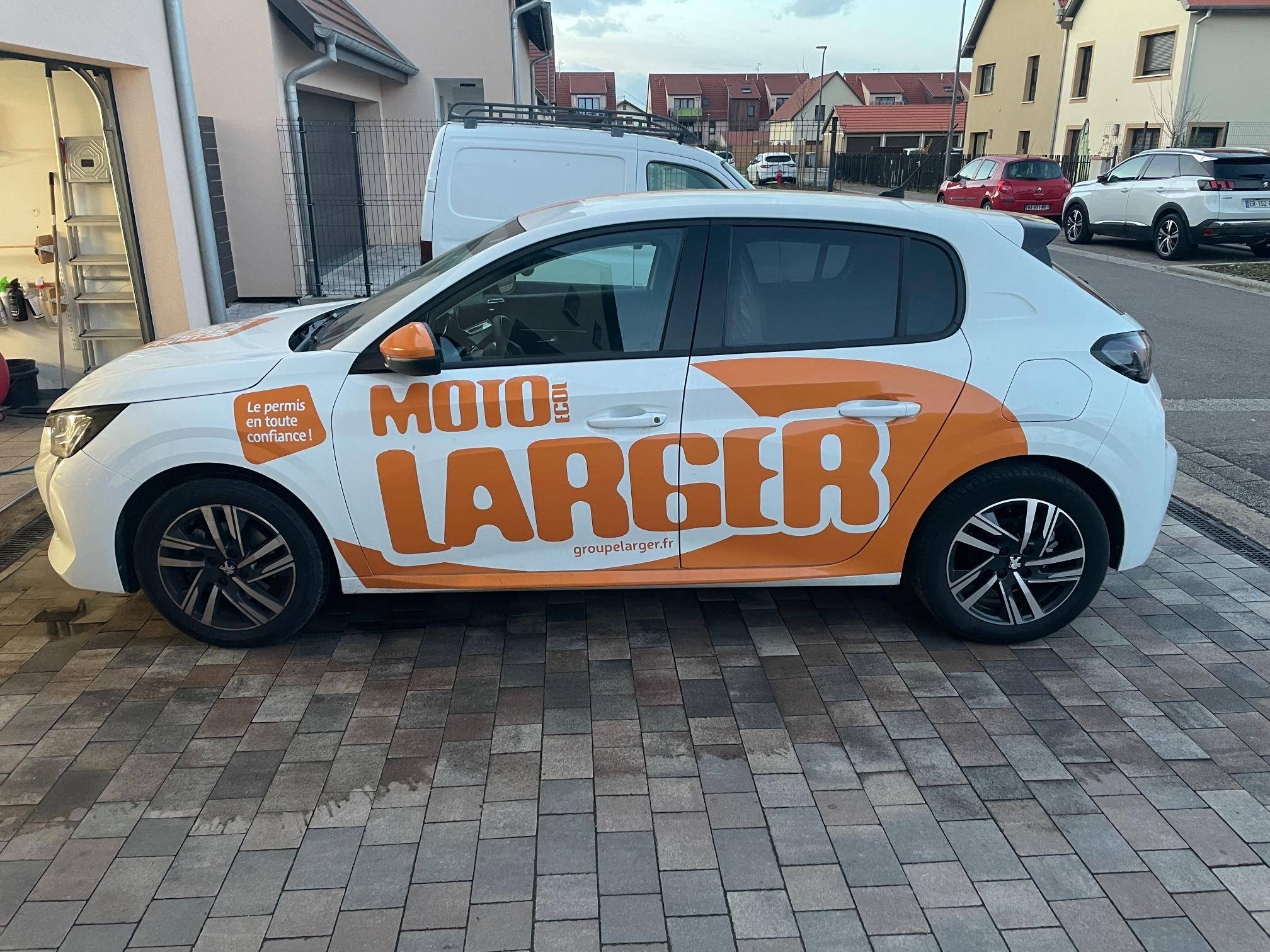 Déflocage d&#8217;une 208 Haguenau 1
